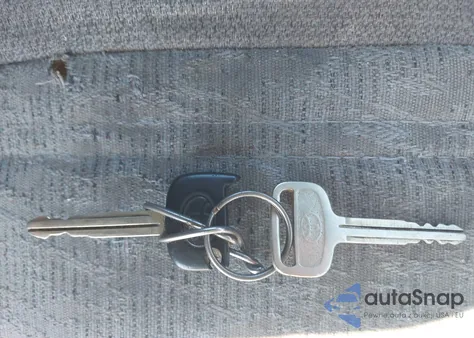 1998 Toyota Tacoma z USA, uszkodzony, nr VIN 4TAVL52N6WZ137155